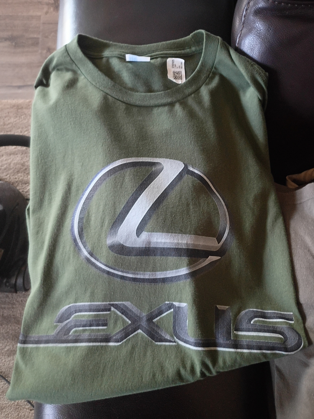 Lexus Logo Men's Green Crew Neck T-Shirt - Picture 9 of 9